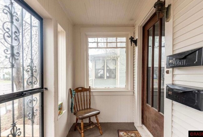 entryway - 207 Van Brunt St