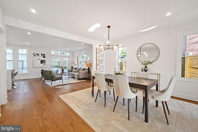 Foto del edificio - 5310 14th St NW