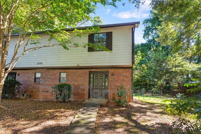 Foto del edificio - 5005 Hawthorne Ct