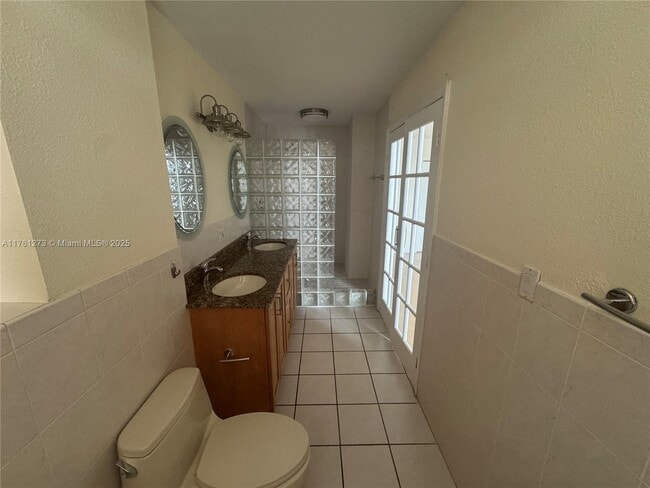 Building Photo - 137 Golden Isles Dr
