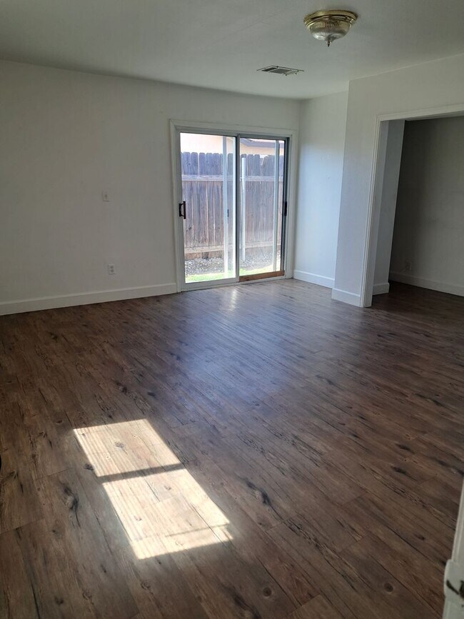 Foto del edificio - 1920 N 11th Ave