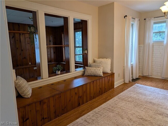 Foto del edificio - 486 Needham Ave