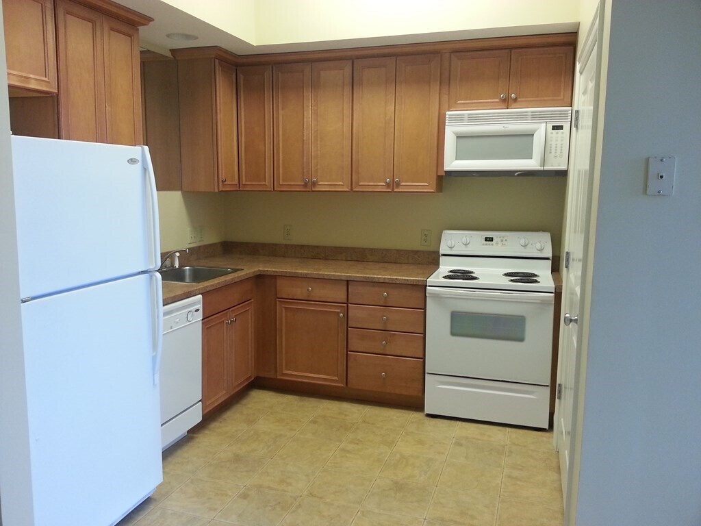 25 Main St Unit 2B, Ayer, MA 01432 Room for Rent in Ayer, MA