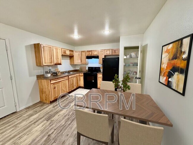 Building Photo - 2111 E Broadway