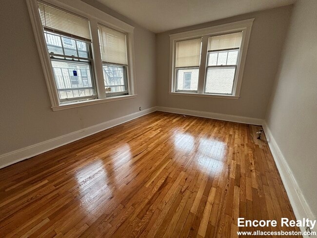 Building Photo - 1450 Commonwealth Ave