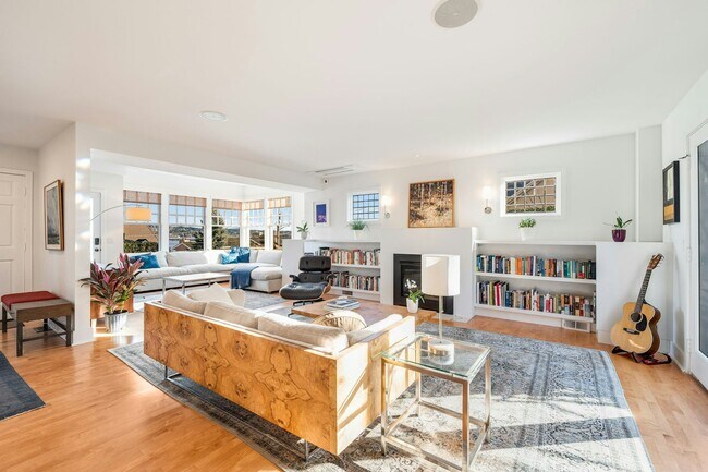 Foto del edificio - 903 Lakeside Ave S