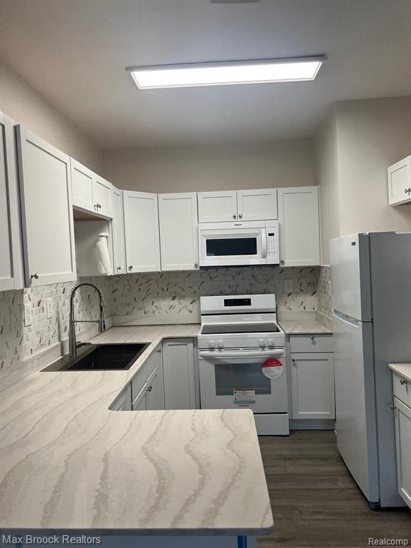 Building Photo - 4012 Alia Dr