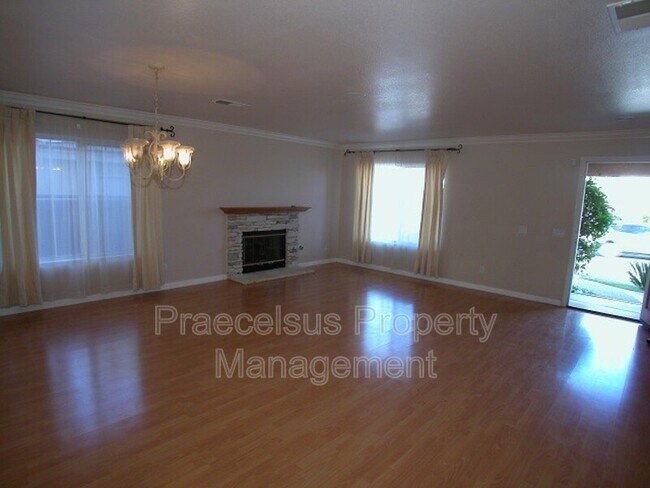 Building Photo - 1312 Granite Springs Dr