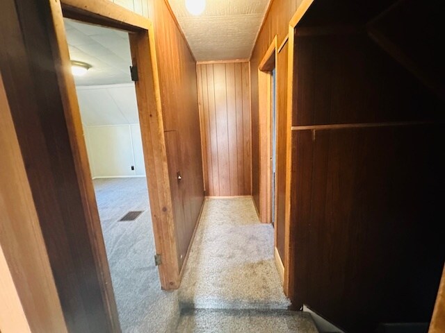 Pasillo - 619 N Lehigh Ave