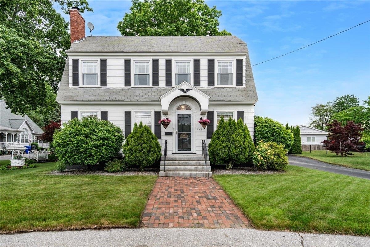 Primary Photo - 165 Taylor St