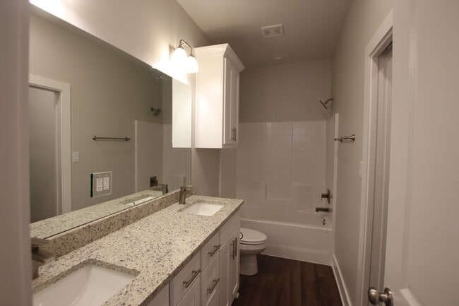 Building Photo - COMING SOON! Luxury 3 Bedroom 2 Bath Townh...