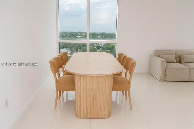 Foto del edificio - 1861 NW S River Dr