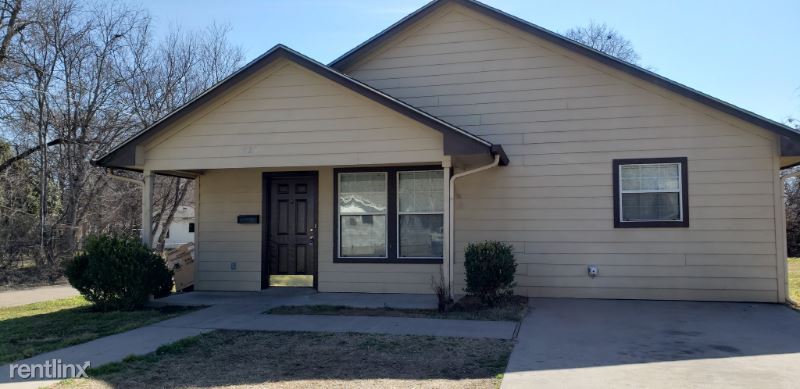 Foto principal - 3 br, 2 bath House - 729 E Pecan Ave