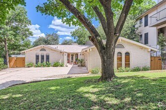 Building Photo - 3004 Maywood Cir