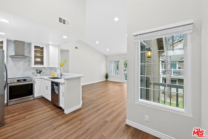 Primary Photo - 8725 Beckenham Lane