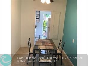 Foto del edificio - 8135 Abbott Ave