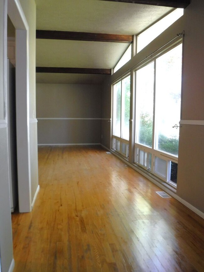 Foto del edificio - Beautiful Boise Bench home just off N Curtis and Northview St.