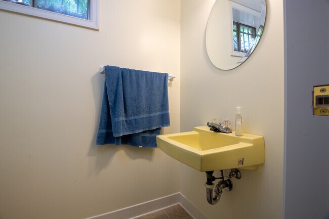 Foto del edificio - 3233 Pope St SE