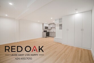 Building Photo - 6738 Independence Ave