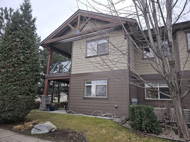 Photo du bâtiment - 511 Yates Rd