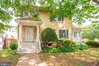 Building Photo - 3805 Shepherd St