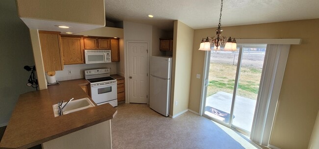 Building Photo - 16549 Old Friendship Way