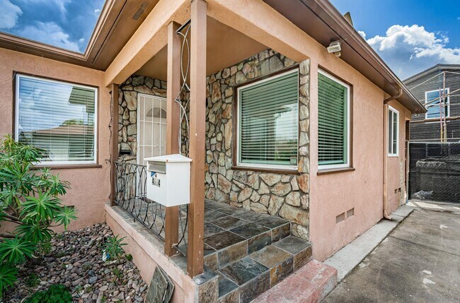 Building Photo - 4954 63rd St