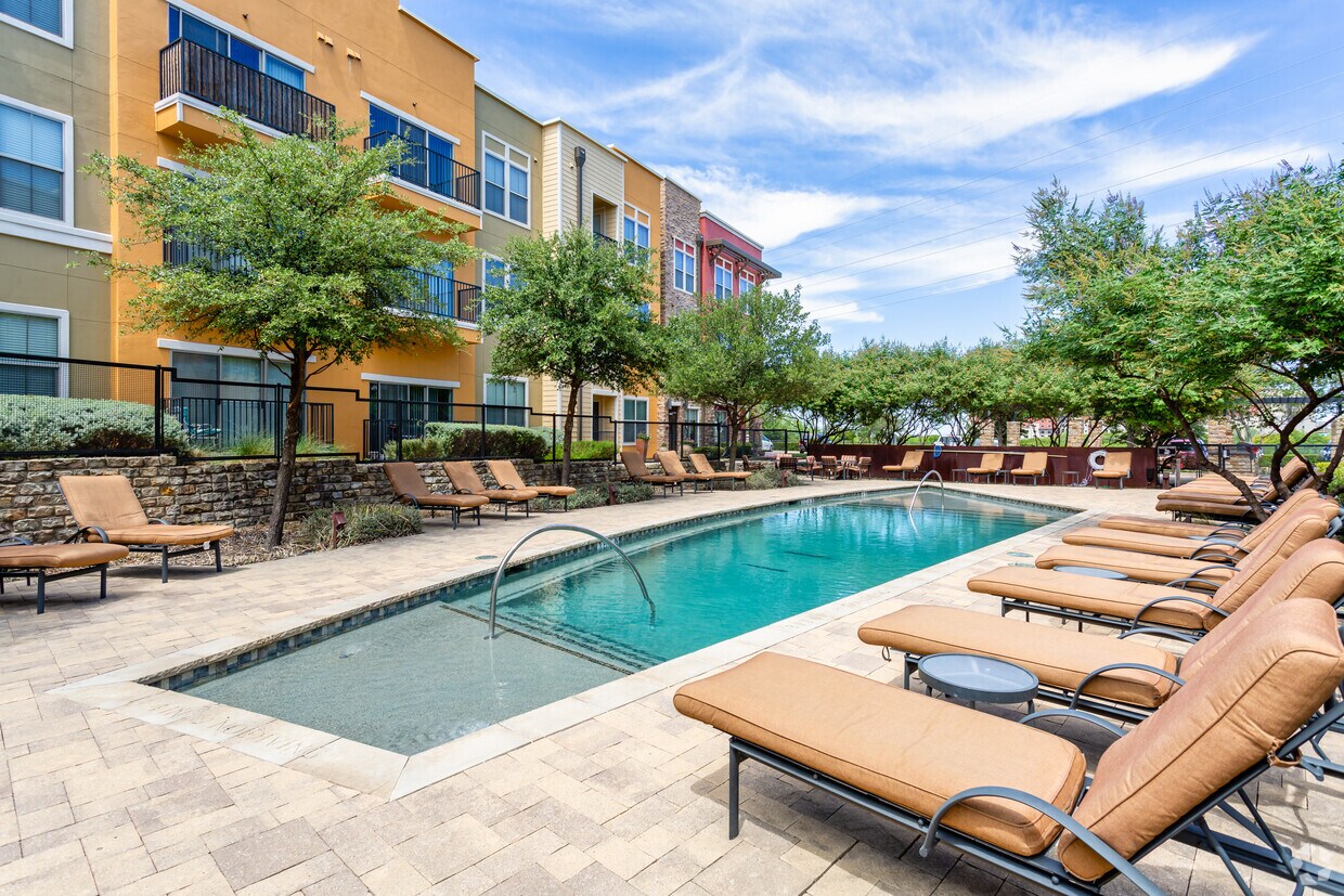 Grapevine Station Apartments Grapevine, TX