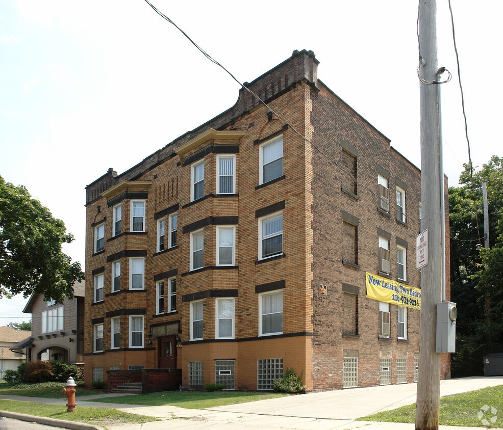 Foto principal - 5612 Linwood Ave