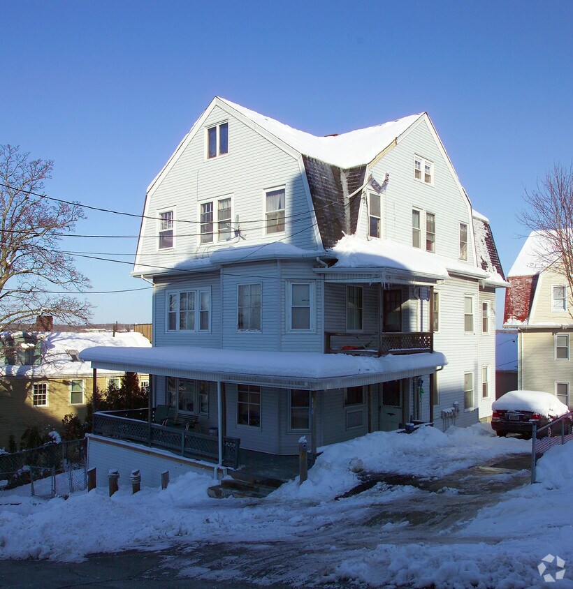 Primary Photo - 116 Turner St