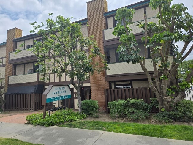 Building Photo - Lassen Garden Apartments