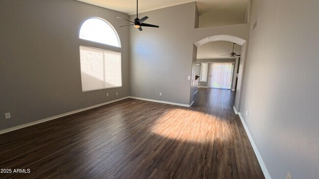 Foto del edificio - 6218 Colby St