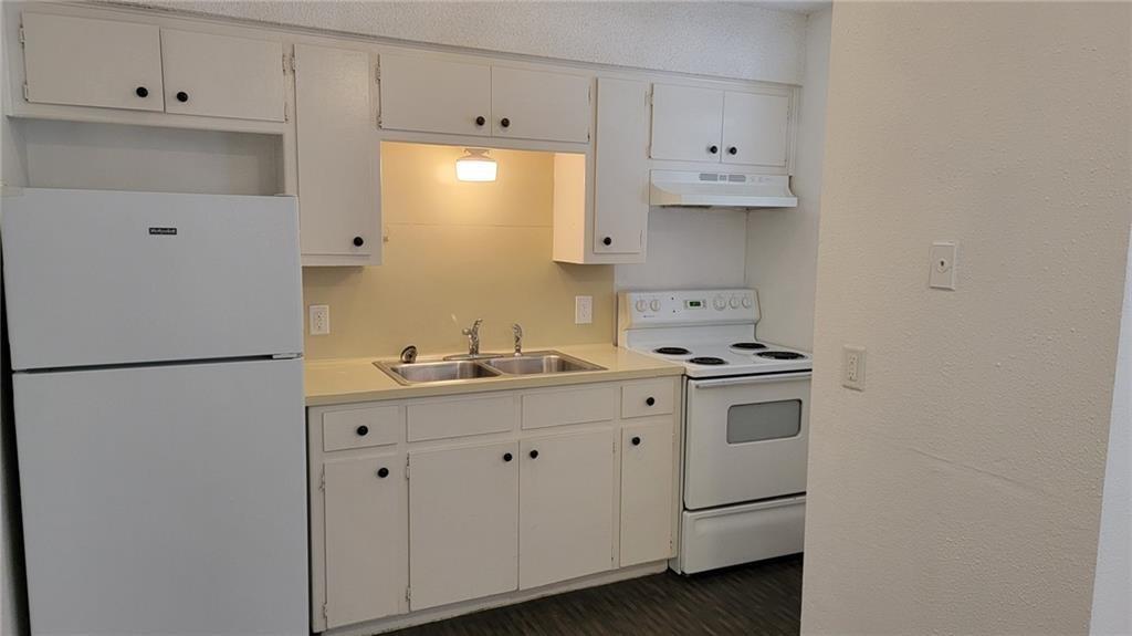 2726 Jones Rd Unit 203, Sunset Valley, TX 78745 Room for Rent in