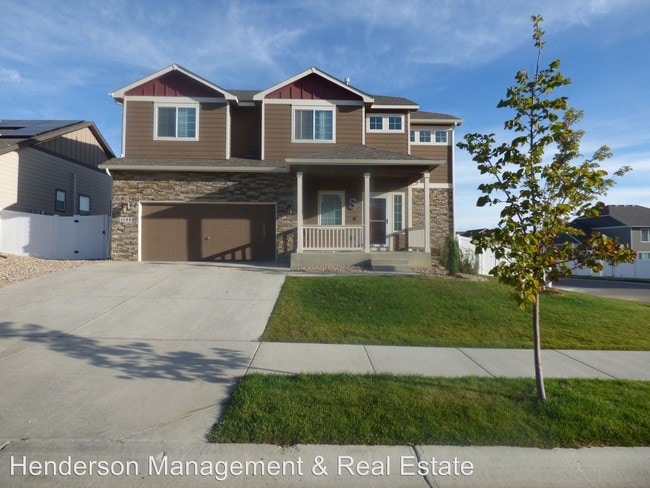 Building Photo - 4 br, 2.5 bath House - 1500 Murrlet St.