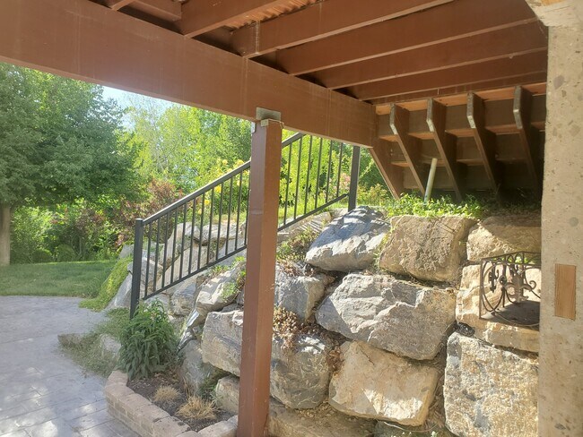 Foto del edificio - 9885 Deep Creek Dr