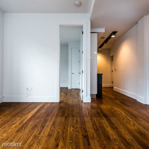 Foto principal - 1625 Putnam Ave