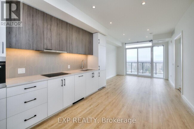 Photo du bâtiment - 741 King St W