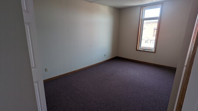 Bedroom #1 [looking in] - 114 E Washington St