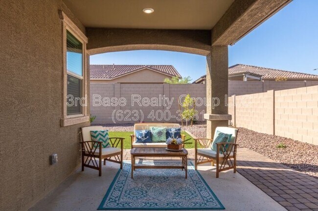 Building Photo - 21242 W Wilshire Dr
