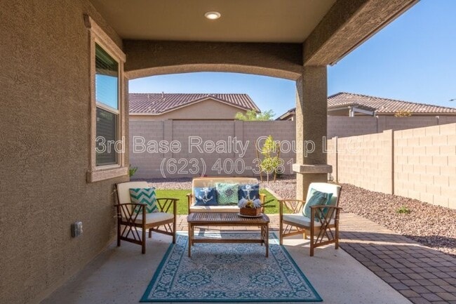 Foto del edificio - 21242 W Wilshire Dr