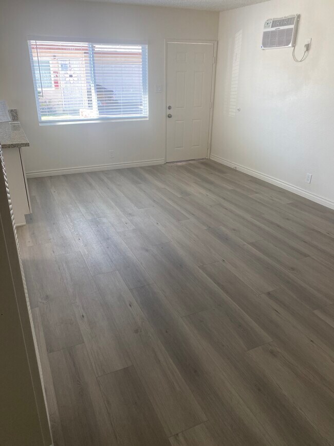 Living Room - 11656 Coldbrook Ave