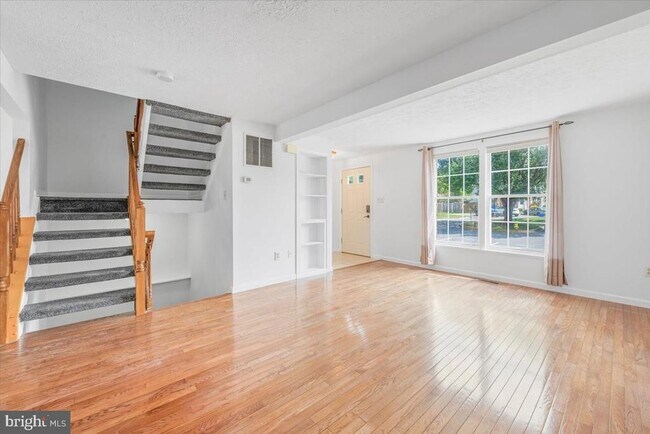 Foto del edificio - 1542 St Lawrence Ct