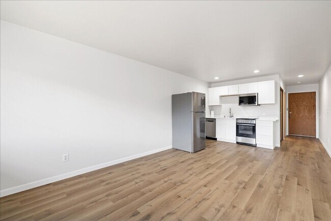 Foto del edificio - Long Term Rental- Cedar Lodge 218