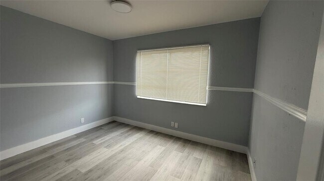 Foto del edificio - 110 NW 60th Ave