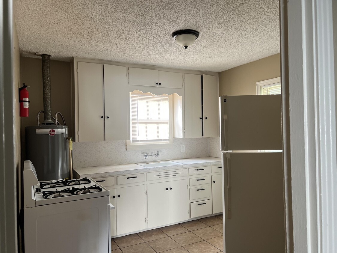 Building Photo - 1018 French St