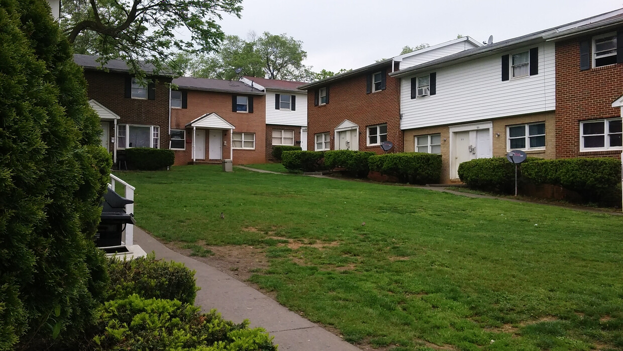 Foto principal - 1841 Henry Ave