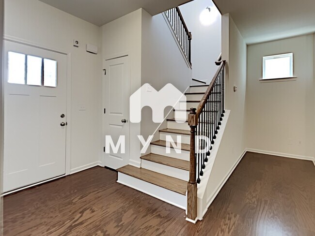 Building Photo - 867 Venture Way SW