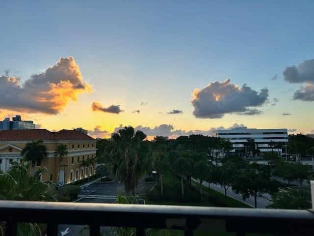 Photo - 2421 NE 65th St (Fort Lauderdale, FL)