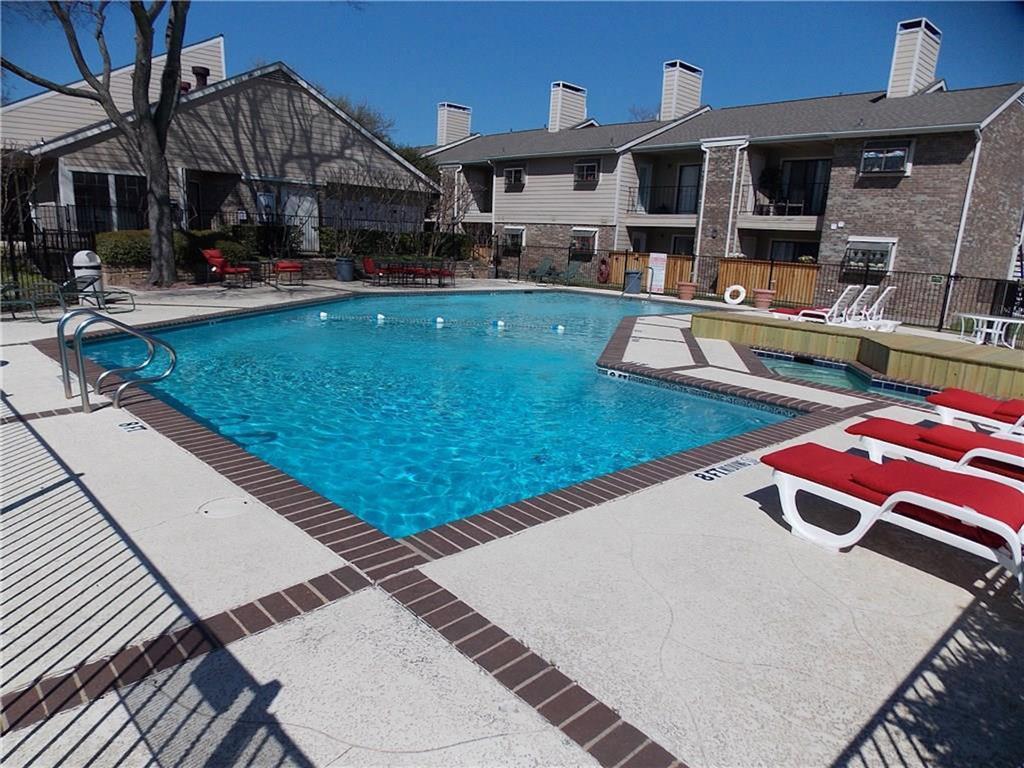 Foto principal - 4748 Old Bent Tree Ln