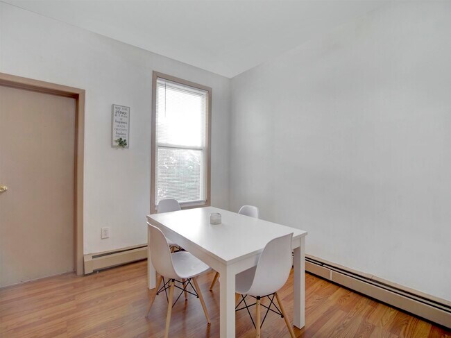 Foto del edificio - 1209 14th St